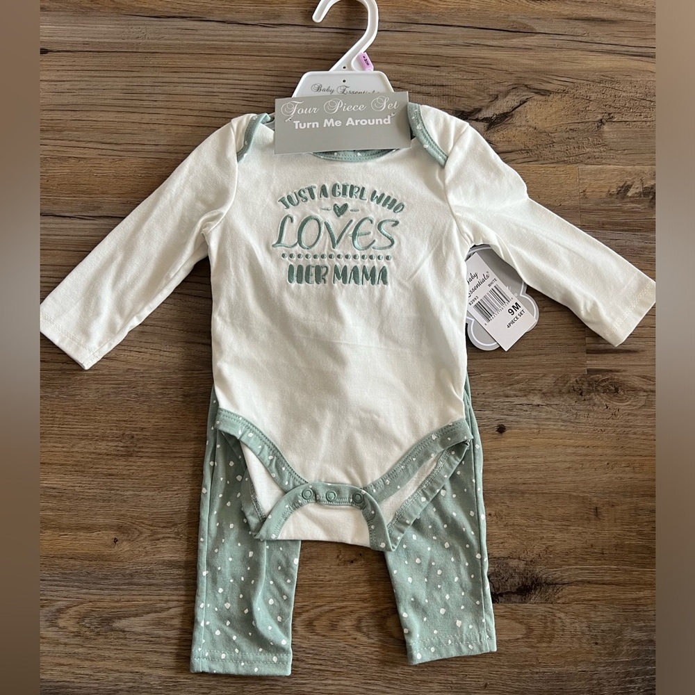 Precious “Just a girl who loves her mama” Set NWT